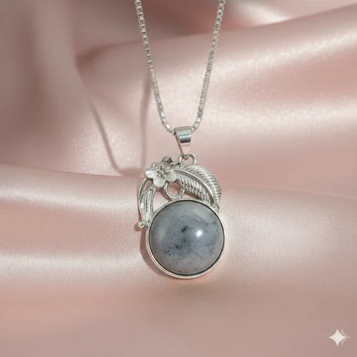 Labradorite Crystal Round Pendant For Unisex